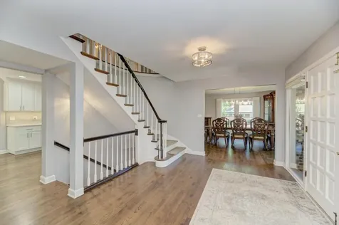 1119 West White Oak Street Arlington Heights IL 60005