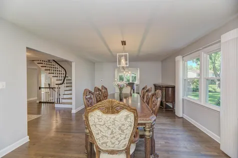 1119 West White Oak Street Arlington Heights IL 60005