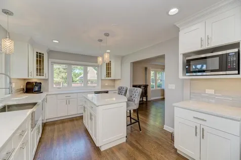 1119 West White Oak Street Arlington Heights IL 60005