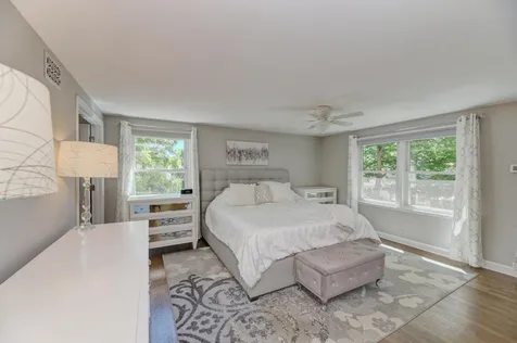 1119 West White Oak Street Arlington Heights IL 60005