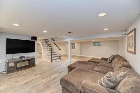 1119 West White Oak Street Arlington Heights IL 60005