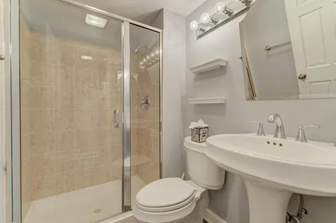 1119 West White Oak Street Arlington Heights IL 60005