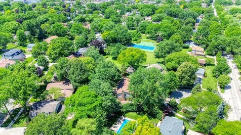 1119 West White Oak Street Arlington Heights IL 60005