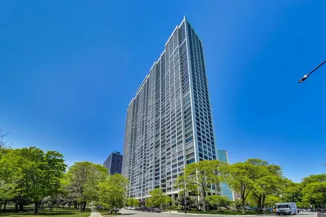 2800 North Lake Shore Drive Chicago IL 60657