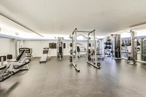 2800 North Lake Shore Drive Chicago IL 60657