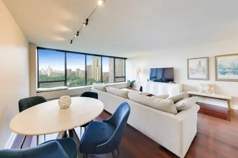 2800 North Lake Shore Drive Chicago IL 60657