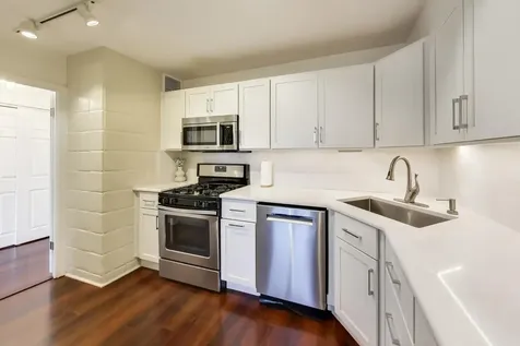 2800 North Lake Shore Drive Chicago IL 60657
