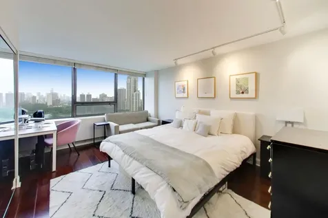 2800 North Lake Shore Drive Chicago IL 60657