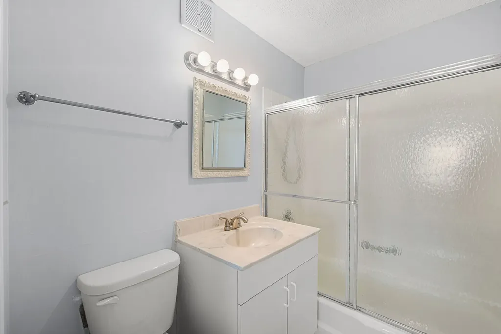 5100 North Marine Drive Chicago IL 60640