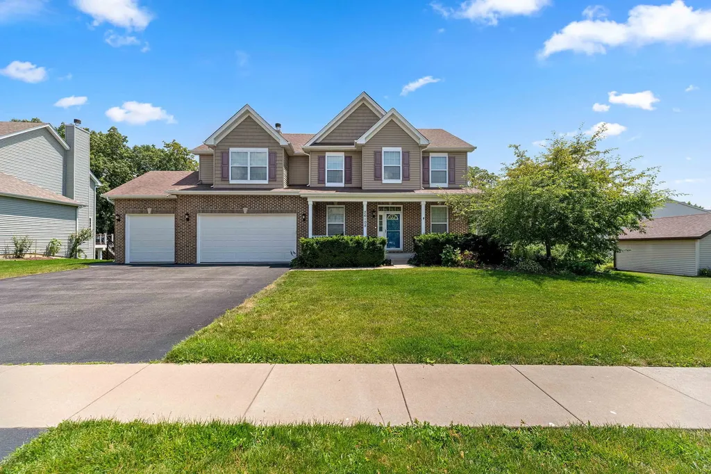 26105 West Ravine Woods Drive Channahon IL 60410