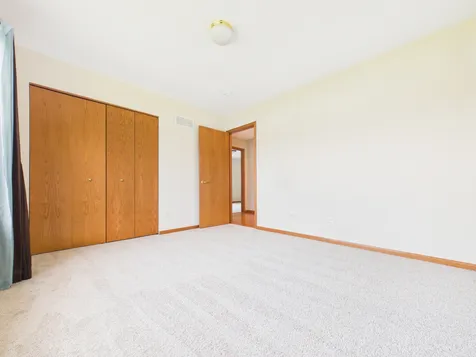 247 Alyssum Court Romeoville IL 60446