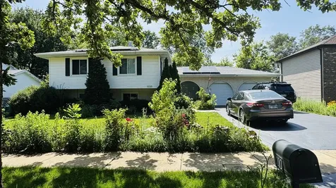 3220 Saratoga Avenue Downers Grove IL 60515