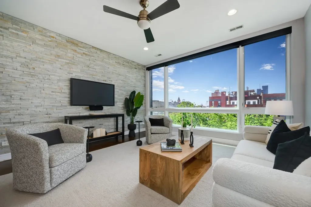 1446 West Cortez Avenue Chicago IL 60642