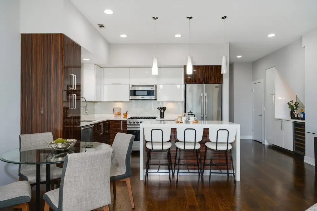 1446 West Cortez Avenue Chicago IL 60642