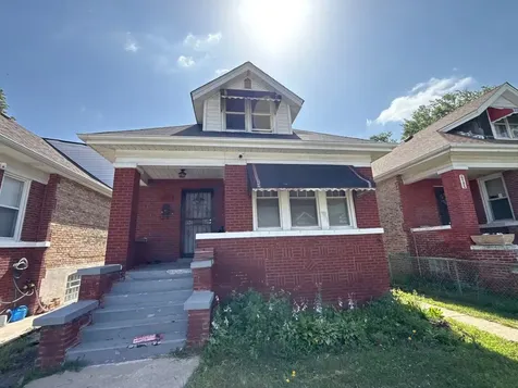 6743 South Carpenter Street Chicago IL 60621