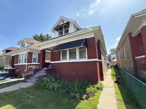 6743 South Carpenter Street Chicago IL 60621