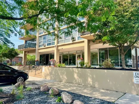 6730 South South Shore Drive Chicago IL 60649