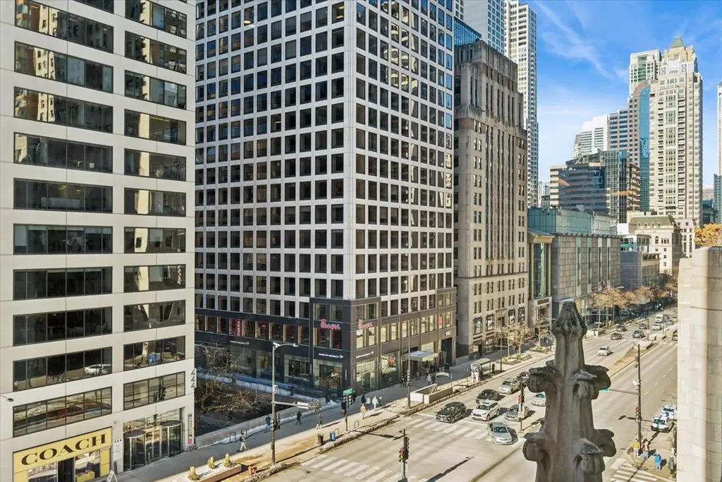 435 North Michigan Avenue Chicago IL 60611