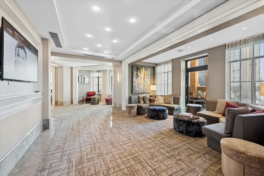 435 North Michigan Avenue Chicago IL 60611
