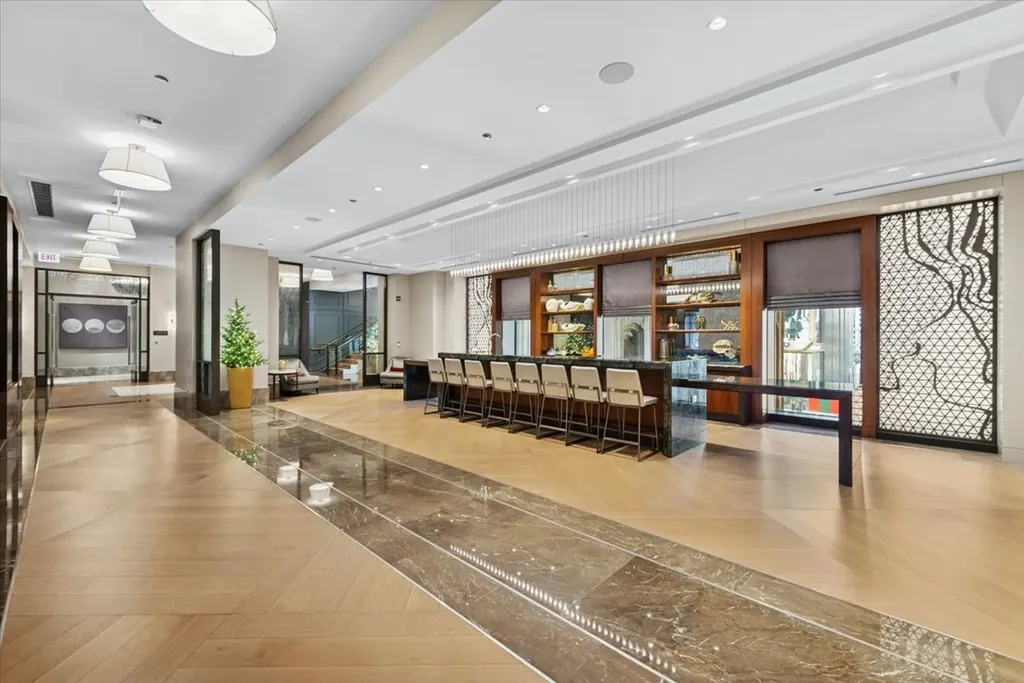435 North Michigan Avenue Chicago IL 60611