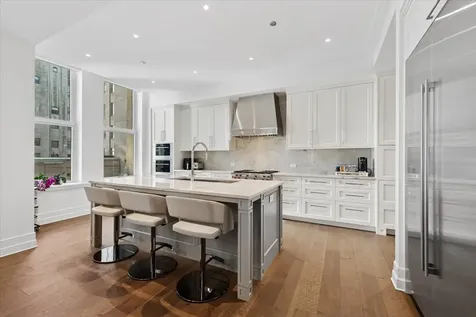 435 North Michigan Avenue Chicago IL 60611