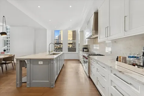 435 North Michigan Avenue Chicago IL 60611