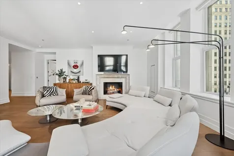 435 North Michigan Avenue Chicago IL 60611