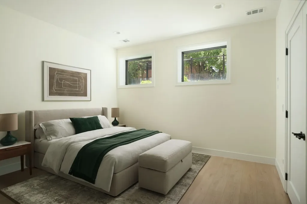 1629 North Burling Street Chicago IL 60614