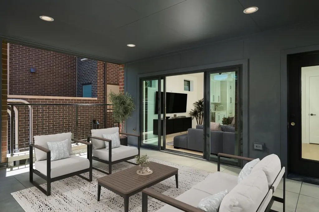 1629 North Burling Street Chicago IL 60614
