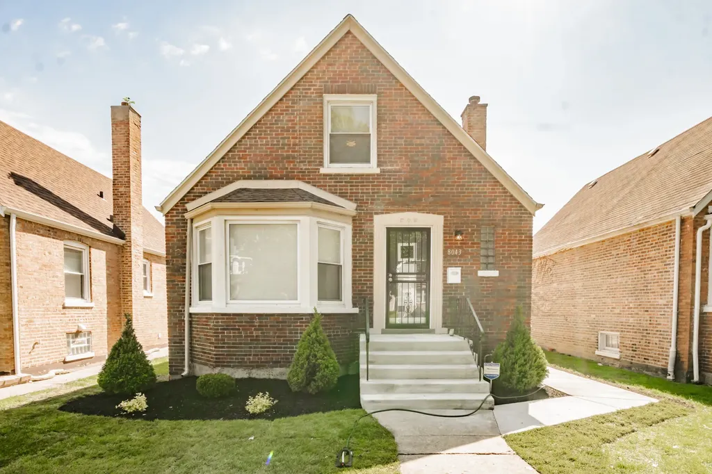8043 South Yale Avenue Chicago IL 60620