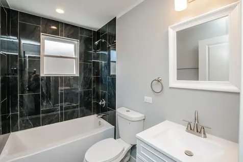 8043 South Yale Avenue Chicago IL 60620