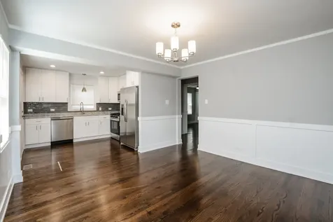 8043 South Yale Avenue Chicago IL 60620
