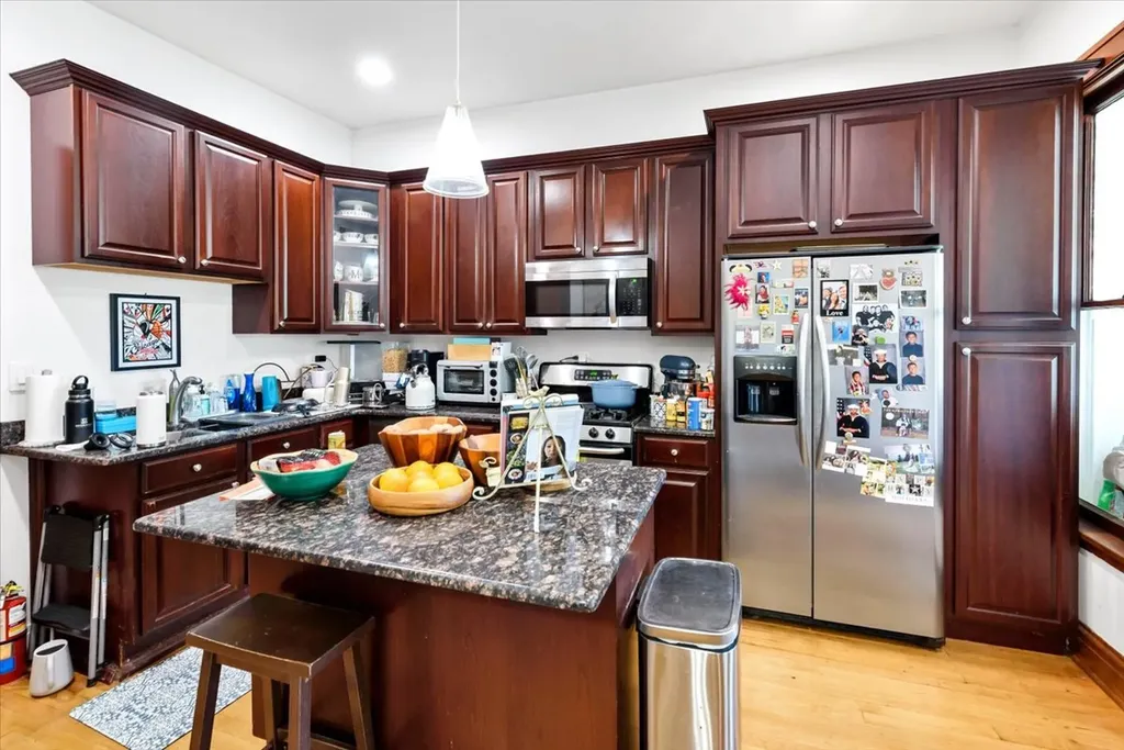 4127 North Ashland Avenue Chicago IL 60613