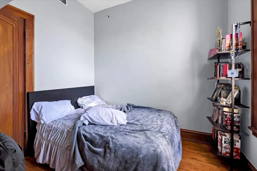 4127 North Ashland Avenue Chicago IL 60613