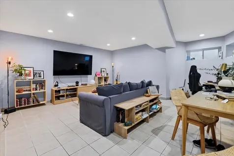 4127 North Ashland Avenue Chicago IL 60613