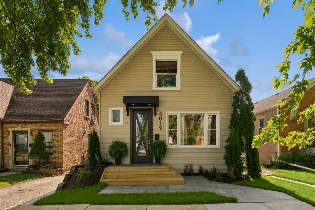 4019 Prairie Avenue Schiller Park IL 60176