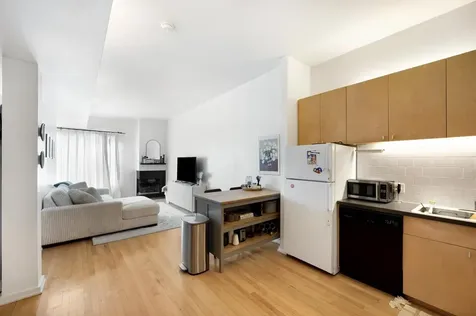 2549 North Halsted Street Chicago IL 60614