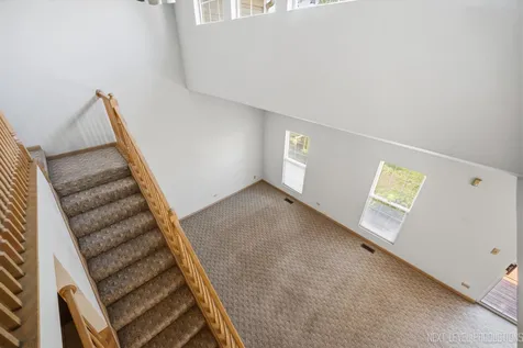 37 Ione Drive South Elgin IL 60177