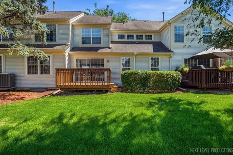 37 Ione Drive South Elgin IL 60177