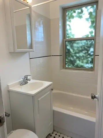 1332 West Hood Avenue Chicago IL 60660