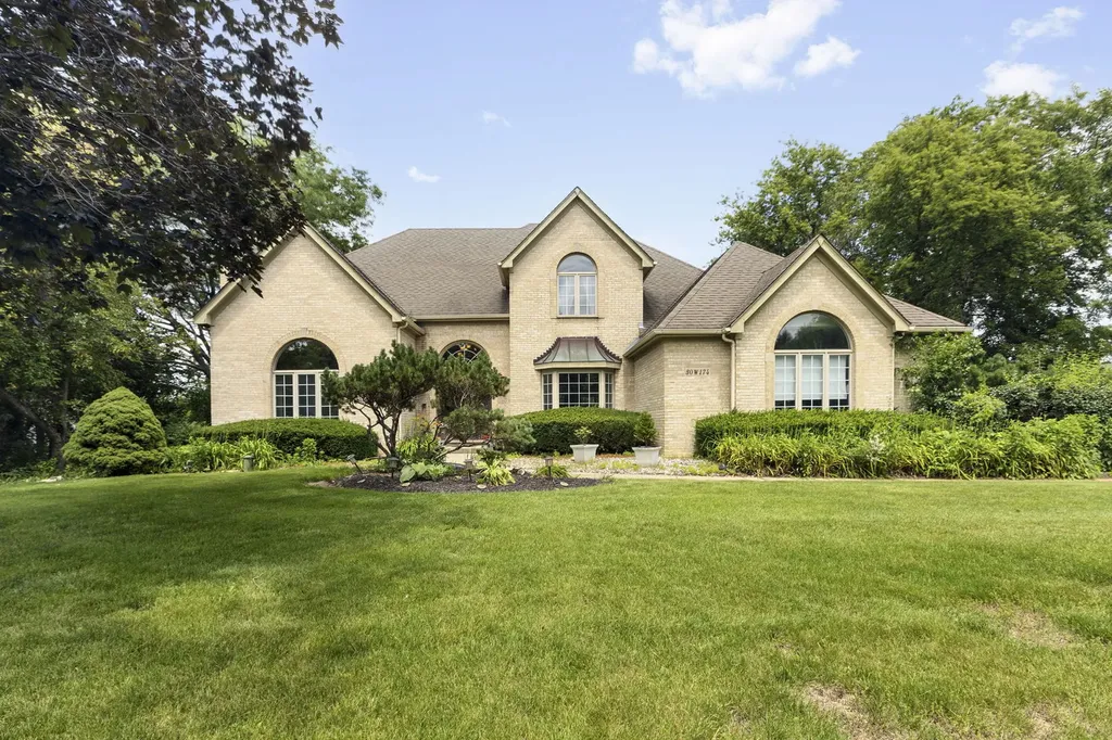 30W174 Forsythia Lane Wayne IL 60184