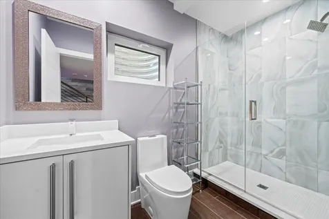 2009 Skyelar Court Highland Park IL 60035