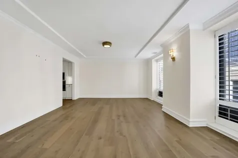 40 East Delaware Place Chicago IL 60611