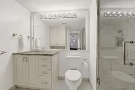 40 East Delaware Place Chicago IL 60611
