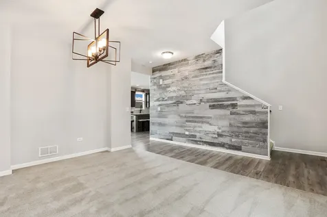 1805 Wildspring Parkway Joliet IL 60431