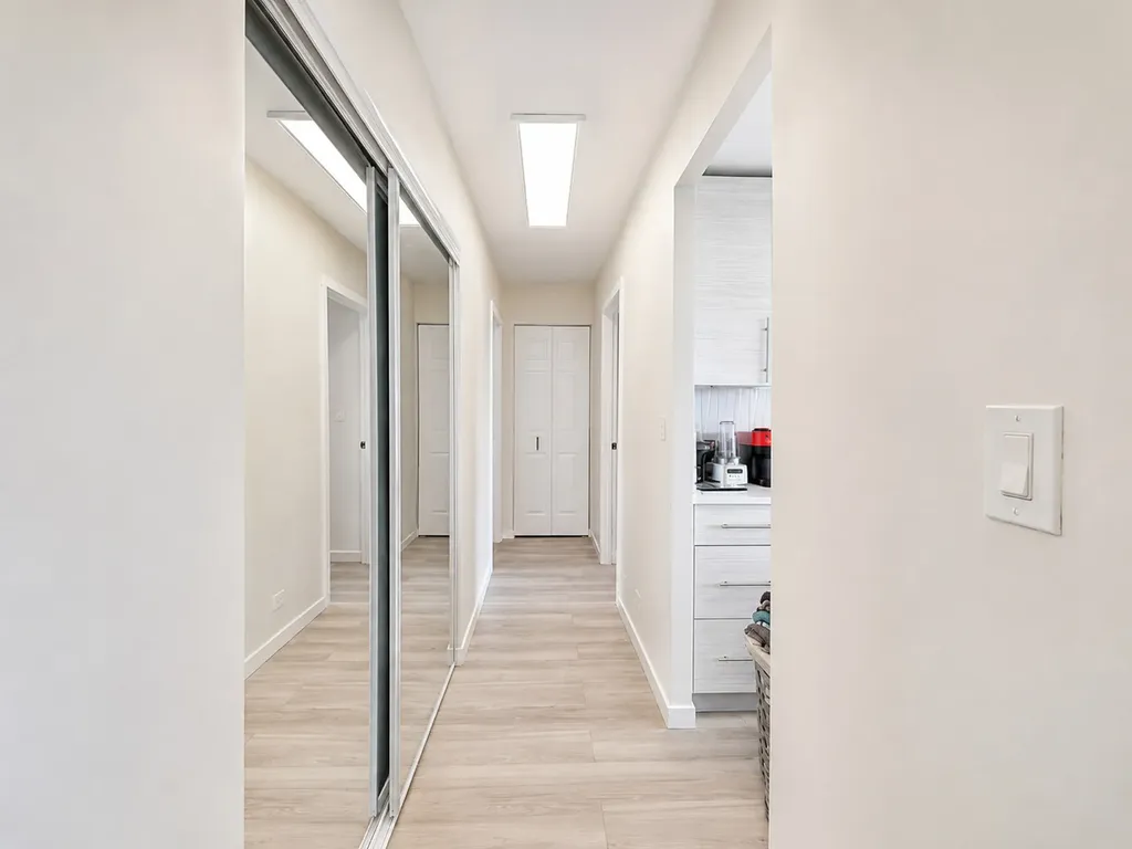 1455 North Sandburg Terrace Chicago IL 60610