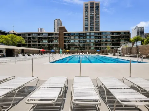 1455 North Sandburg Terrace Chicago IL 60610