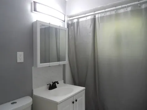 704 West 111th Street Chicago IL 60628