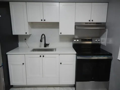 704 West 111th Street Chicago IL 60628
