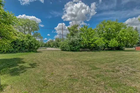 85 Bender Road Des Plaines IL 60016